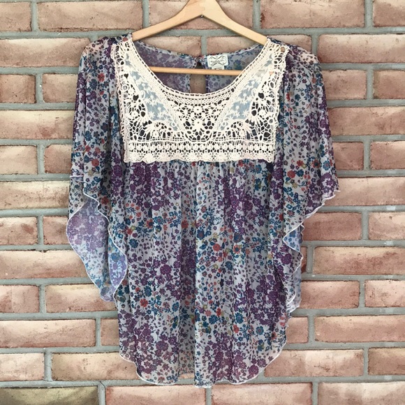 eyelash couture Tops - Eyelash Couture size XL boho, floral top